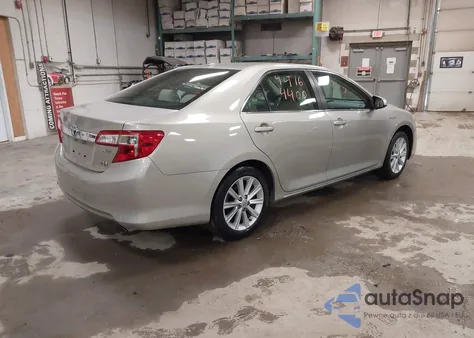 2014 Toyota Camry Hybrid Xle z USA, uszkodzony, nr VIN 4T1BD1FK6EU133885